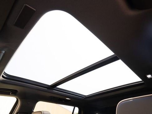 New 2025 Chevrolet Suburban Premier w/ Sun And Tow Package image 24