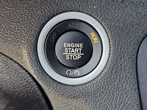 Used 2023 Dodge Charger SXT RWD image 23