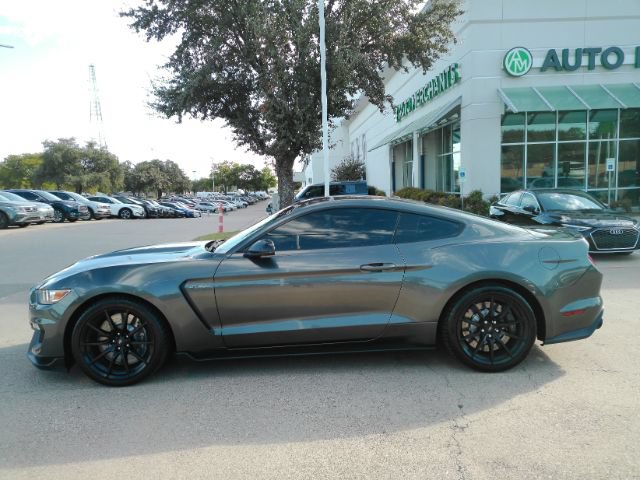 Used 2016 Ford Mustang Shelby GT350 w/ Technology Package RWD image 11