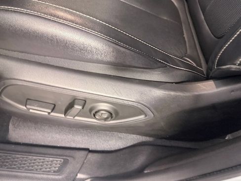 Used 2023 Jeep Grand Cherokee 4WD 4xe w/ Luxury Tech Group II image 24