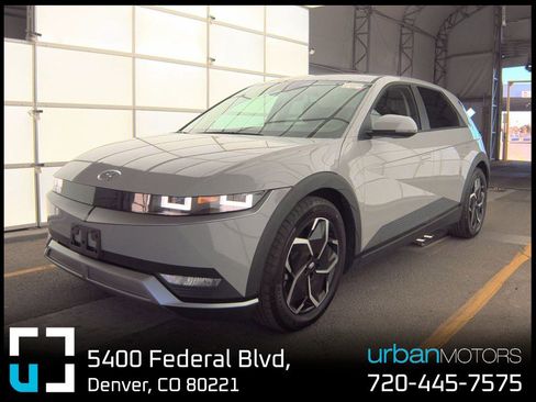 Used 2024 Hyundai Ioniq 5 SE image 1