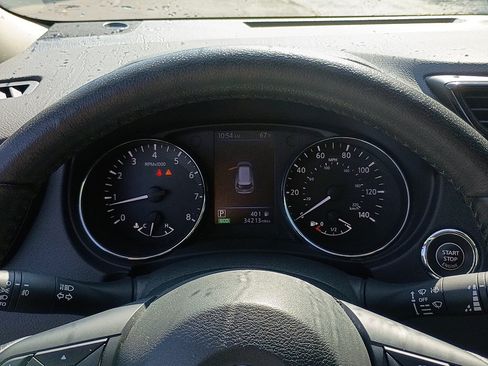 Used 2019 Nissan Rogue SV w/ Premium Package AWD/4WD image 18