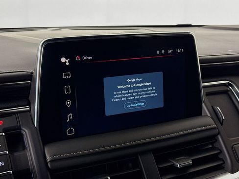 Used 2024 GMC Yukon SLT w/ SLT Luxury Package image 14