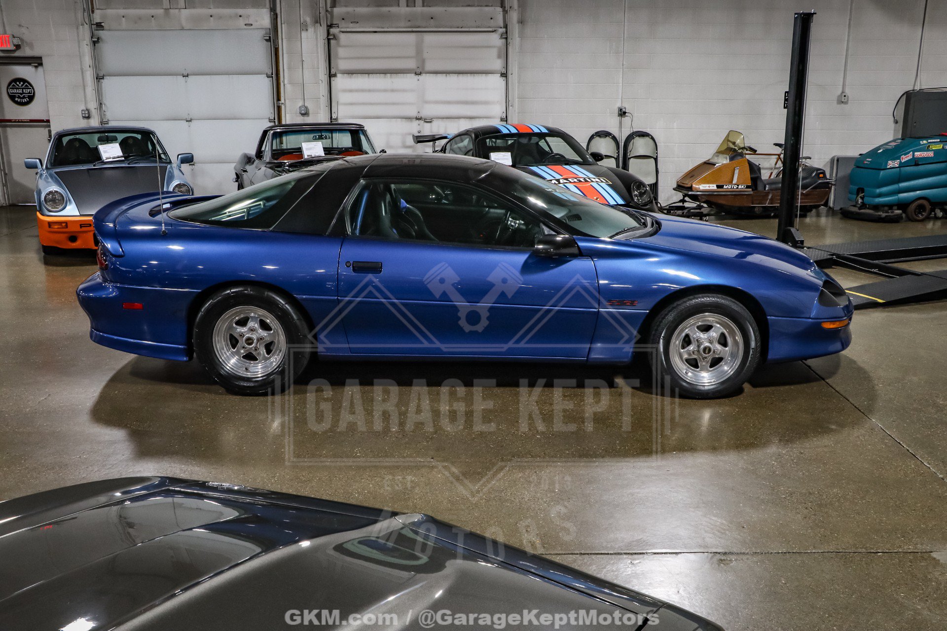 Used 1994 Chevrolet Camaro Z28 RWD image 10