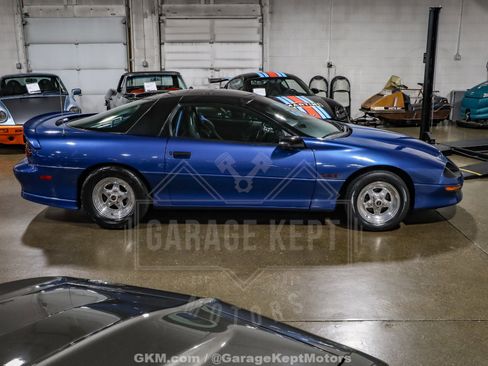 Used 1994 Chevrolet Camaro Z28 image 10