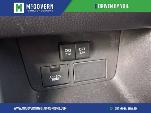 Used 2019 Toyota Highlander XLE w/ Carpet Mat Package (TMS) AWD/4WD image 29