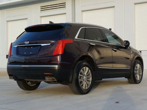 Used 2018 Cadillac XT5 Luxury w/ Driver Awareness Package image 13