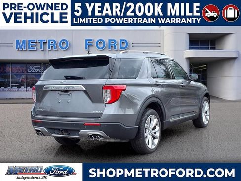 Used 2022 Ford Explorer Platinum w/ Equipment Group 601A image 3