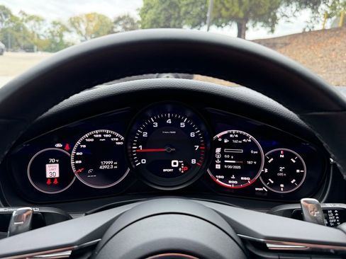 Used 2023 Porsche Panamera Platinum Edition image 16