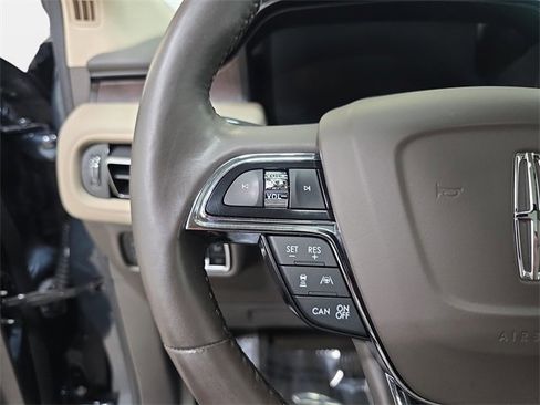 Used 2023 Lincoln Nautilus Reserve w/ Equipment Group 202A image 14