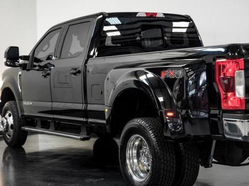 Used 2017 Ford F350 Lariat w/ Lariat Ultimate Package AWD/4WD image 11