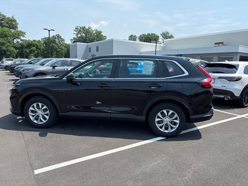 Used 2023 Honda CR-V LX image 9