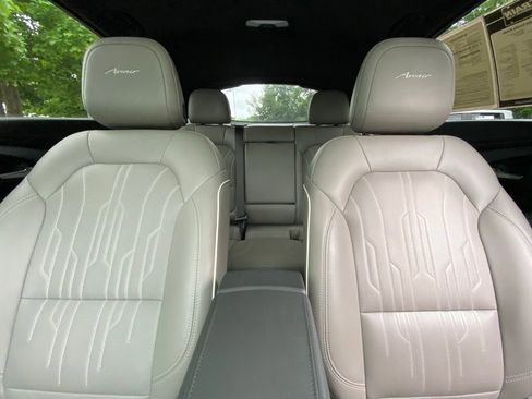 Used 2024 Buick Envista Avenir FWD image 29