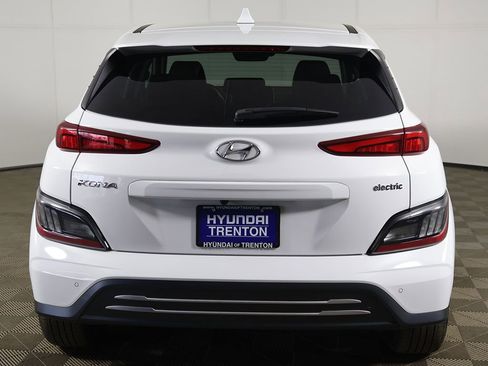 Used 2022 Hyundai Kona Limited FWD image 15