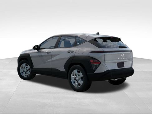 Used 2026 Hyundai Kona SE AWD/4WD image 3