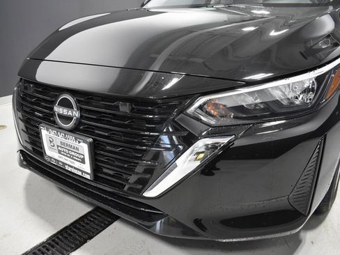 Certified 2025 Nissan Sentra S image 10