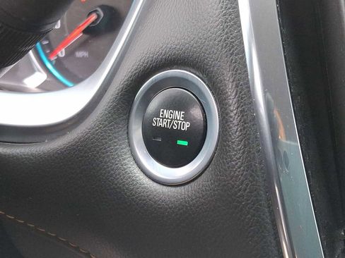 Certified 2018 Chevrolet Traverse LT image 23