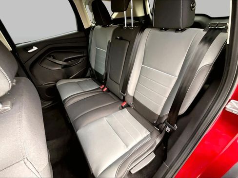 Used 2015 Ford Escape SE FWD image 21