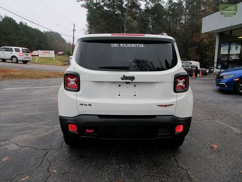 Used 2015 Jeep Renegade Trailhawk w/ Premium Leather Group image 6