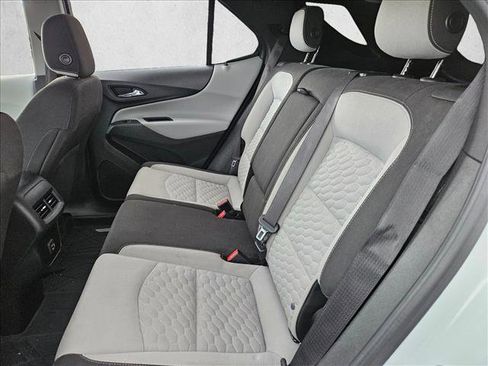 Used 2020 Chevrolet Equinox LS w/ LS Convenience Package image 21
