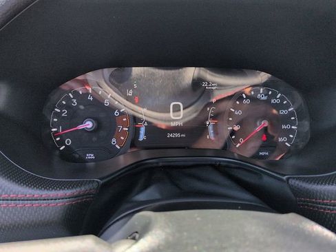 Used 2025 Jeep Compass Trailhawk AWD/4WD image 19