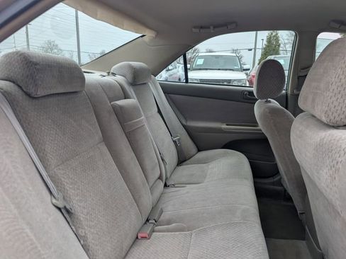 Used 2002 Toyota Camry image 19