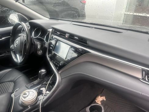 Used 2020 Toyota Camry SE FWD image 20