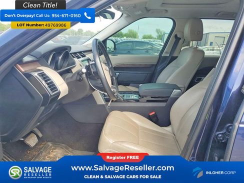 Used 2017 Land Rover Discovery HSE AWD/4WD image 9