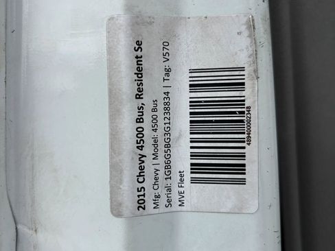 Used 2015 Chevrolet Express 4500 w/ Shuttle Bus Package image 39