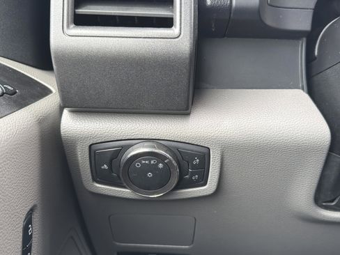 Used 2020 Ford F250 XL w/ STX Appearance Package image 18