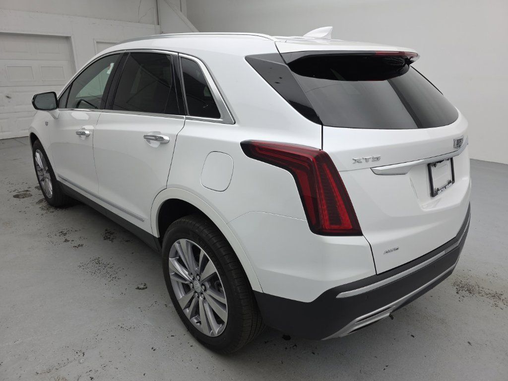 Used 2024 Cadillac XT5 Premium Luxury AWD/4WD image 9