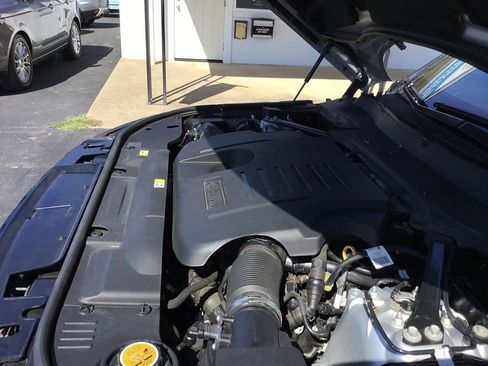 Used 2019 Land Rover Range Rover Sport HST image 12