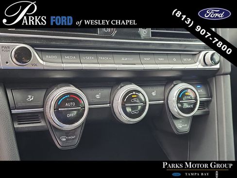 Used 2021 Genesis G70 2.0T w/ Elite Package RWD image 23