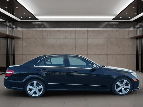 Used 2011 Mercedes-Benz E 350 Sedan image 20