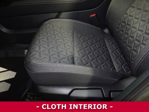 Certified 2025 Nissan Kicks SV w/ Charging Package image 8