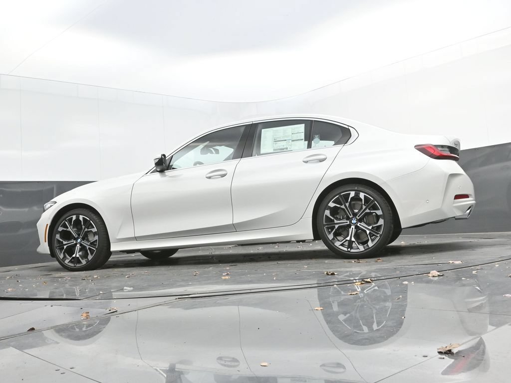Used 2026 BMW 330i Sedan w/ Premium Package RWD image 34