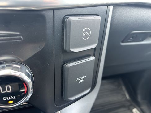 Used 2021 Ford F150 Lariat AWD/4WD image 33