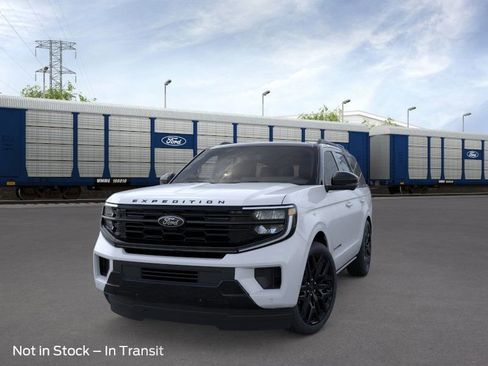 New 2026 Ford Expedition Platinum w/ Stealth Performance Package image 4