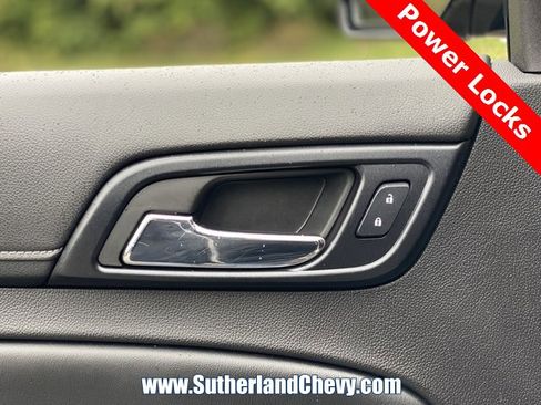 Used 2015 GMC Yukon SLT image 14