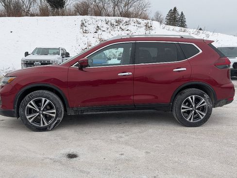 Used 2019 Nissan Rogue SV w/ Sun & Sound Touring Package image 26
