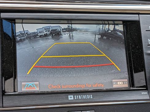 Used 2014 Toyota Avalon Limited FWD image 20