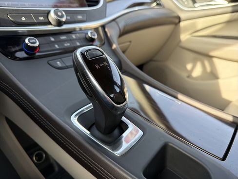 Used 2017 Buick LaCrosse Preferred image 22