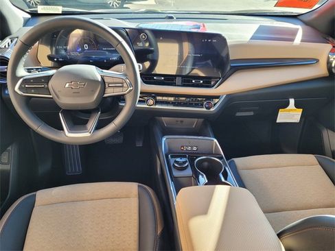 New 2026 Chevrolet Equinox ACTIV image 7