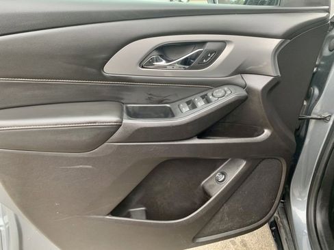 Used 2018 Chevrolet Traverse LT image 15