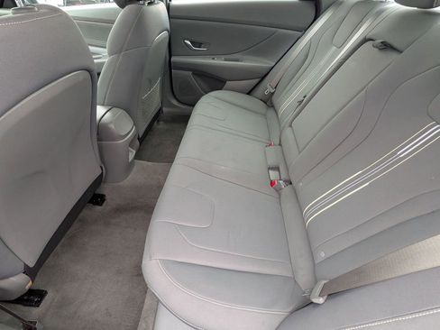 Used 2025 Hyundai Elantra SEL FWD image 20