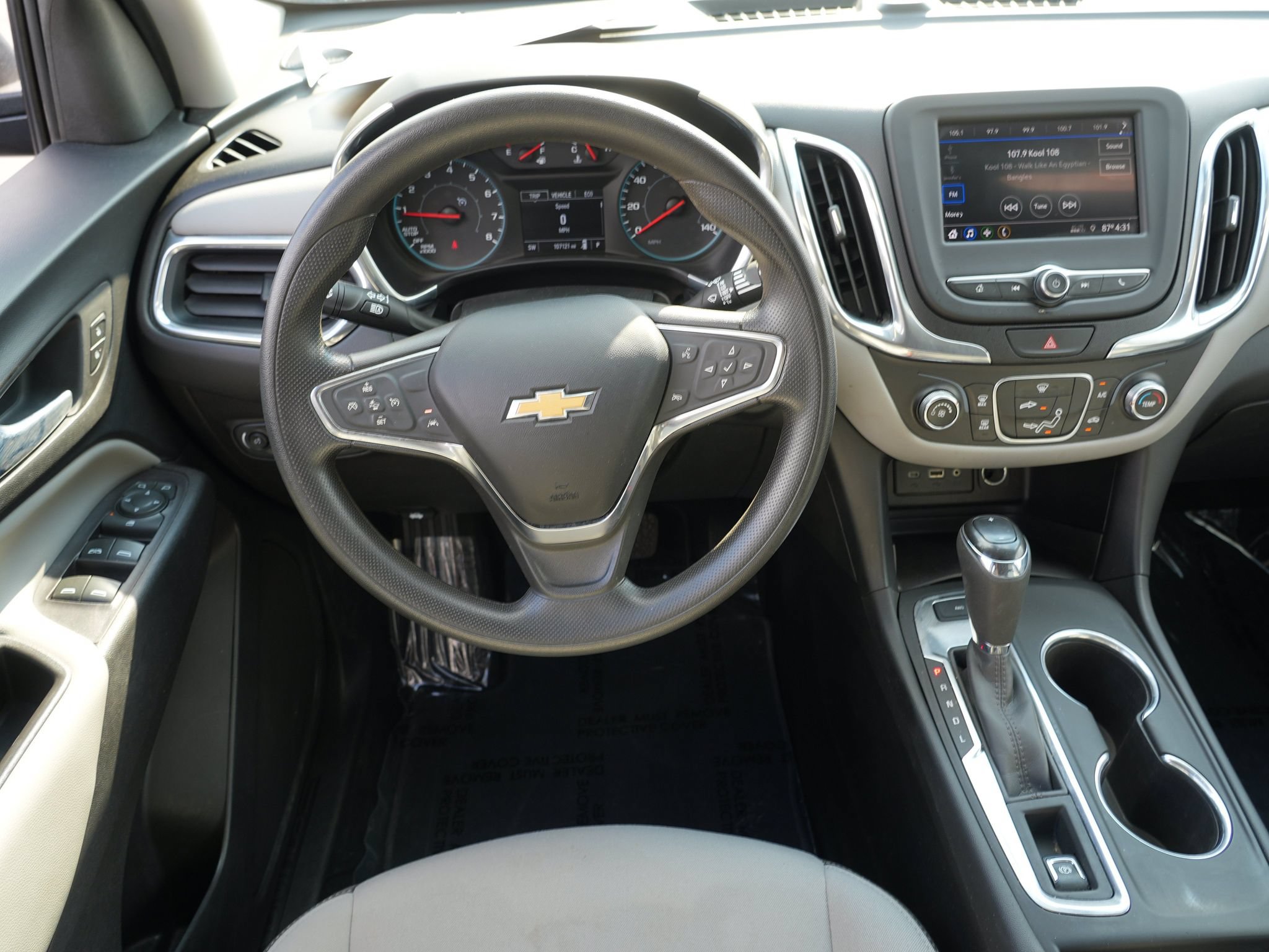 Used 2020 Chevrolet Equinox LS AWD/4WD image 19