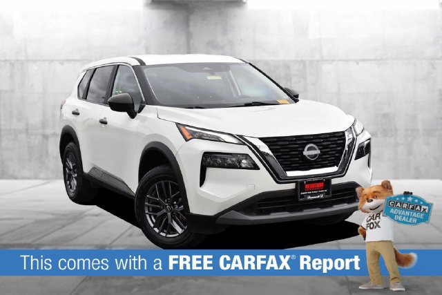 Used 2023 Nissan Rogue S AWD/4WD image 2