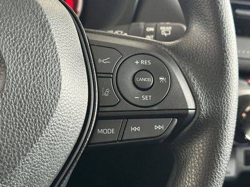 New 2025 Toyota RAV4 XLE image 28