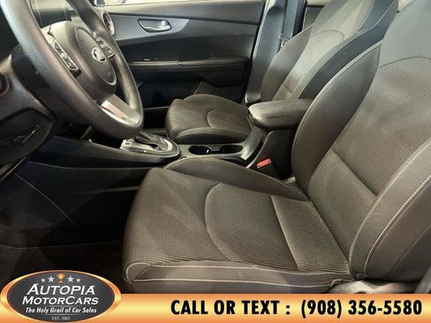 Used 2021 Kia Forte LXS FWD image 11