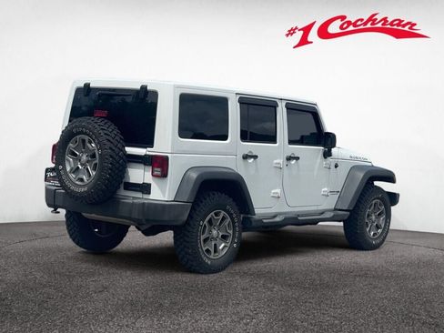 Used 2018 Jeep Wrangler Unlimited Rubicon w/ Cold Weather Group AWD/4WD image 24